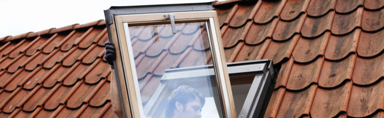 Pose de fenêtres de toit de la marque Velux à Enghien-les-Bains (95880) dans le Val d'Oise 95